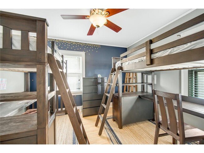 Foto del edificio - 1764 Palace Ave