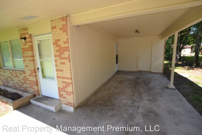 Building Photo - 3 br, 1.5 bath House - 2421 McHugh Rd