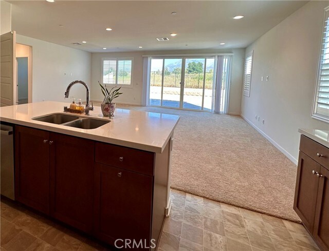 Foto del edificio - 35448 Price St