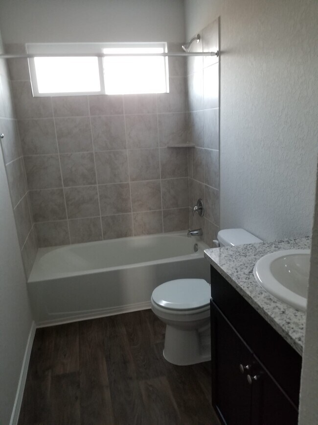 Foto del edificio - 17 Pecan Valley Cir