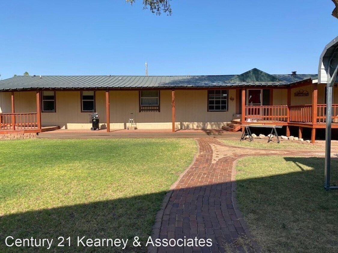 Primary Photo - 3 br, 2 bath House - 9403-B N CR 3300
