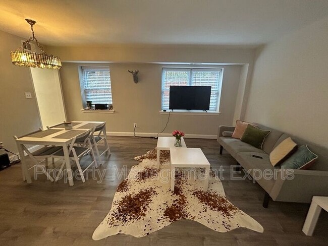 Foto del edificio - 1322 Fort Myer Dr