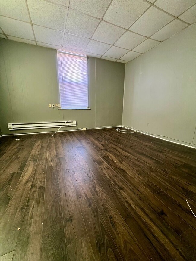 Foto del edificio - Gorgeous 2-Bedroom Apartment in Darby! Available NOW!