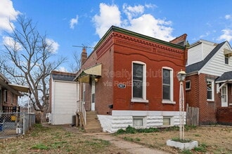 Building Photo - 4427 S 38th St