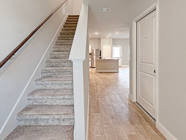 Foto del edificio - Charming Townhome Near I-35 & Randolph AFB