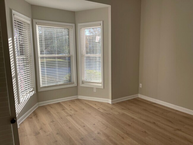 Foto del edificio - Centrally located to BNA, Percy Priest Lak...