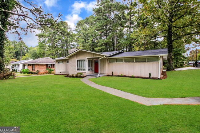 Building Photo - 2262 Dodson Dr