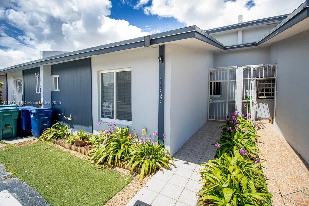 Foto principal - 11425 NW 4th Terrace