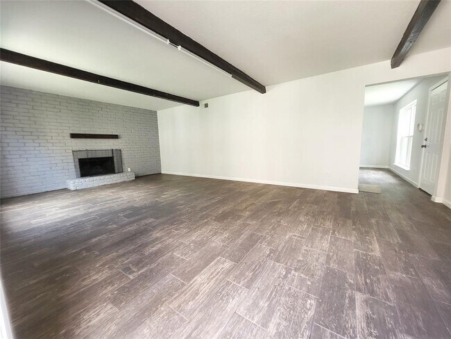 Foto del edificio - 74 W Park West Dr