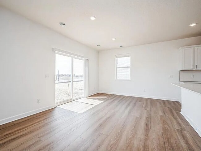 Building Photo - rare brand new construction home for lease...