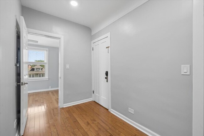 Foto del edificio - 4928 W Eddy St