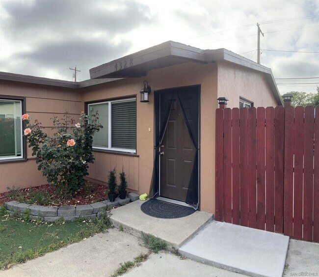 Foto del edificio - 4328 Bannock Ave