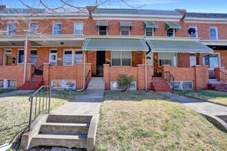 Building Photo - 421 Elrino St