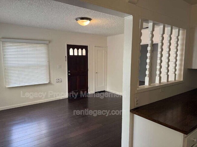 Foto del edificio - 5340 U St