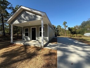 Building Photo - 146 Cooley Rd