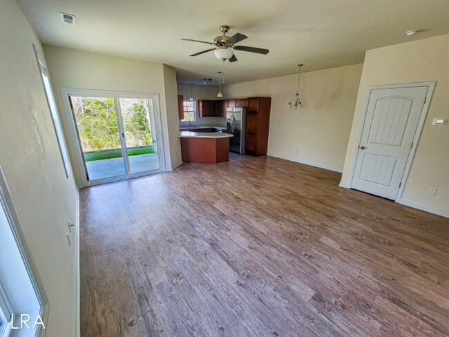 Building Photo - 522 Shallotte Ln