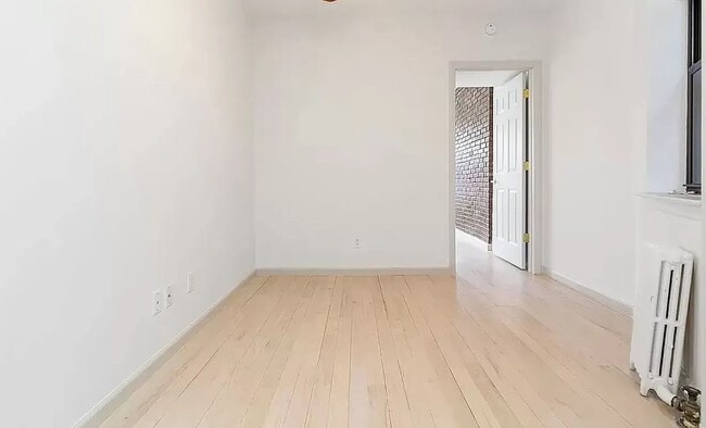 Building Photo - 406 West 48th Street