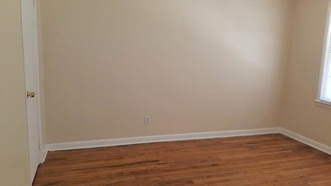 Foto del edificio - 5154 Ellen St