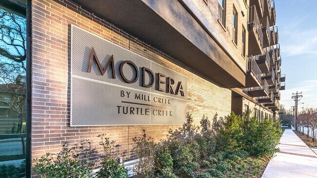Foto del edificio - This one's a keeper, 2Br