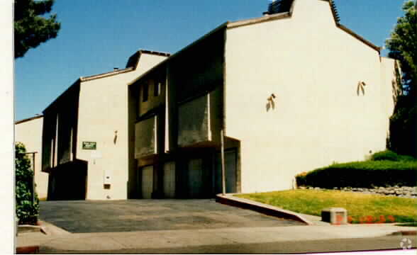 Foto del edificio - Hidden Creek Town Homes