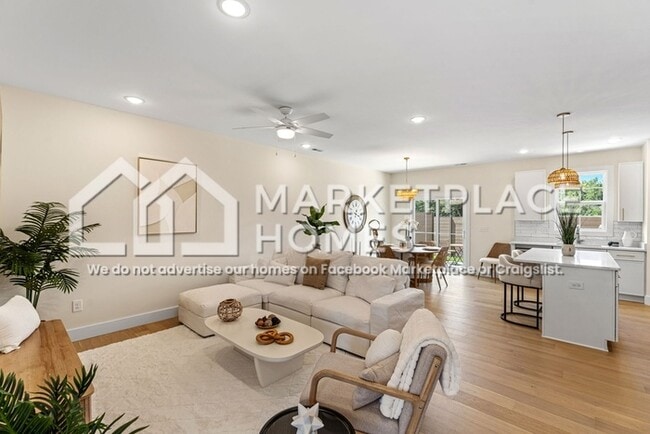 Photo - 113 Taverly Dr House