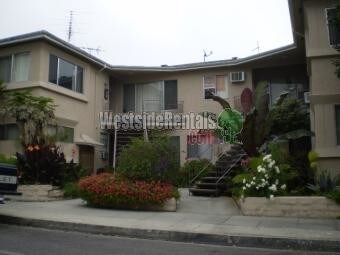 Foto principal - 1420 Seward St