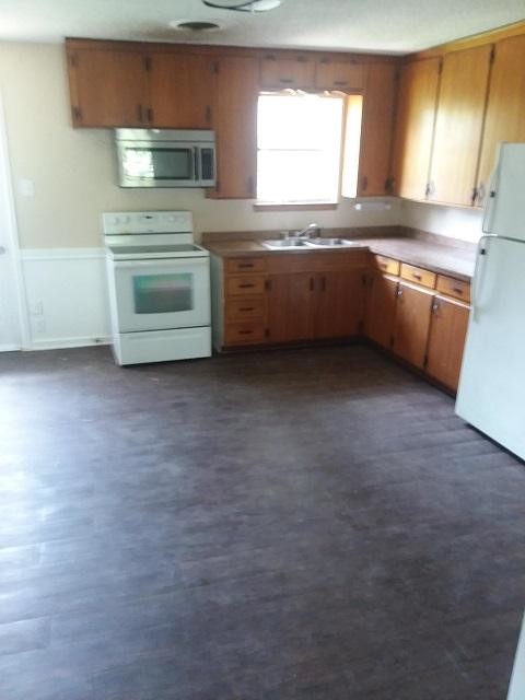 Building Photo - 152 Chickadee Ln
