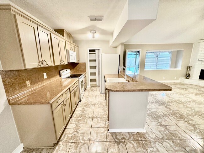 Foto del edificio - 7238 Woodfern Dr