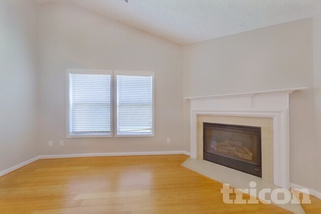 Foto del edificio - 3692 Tullamore Ln