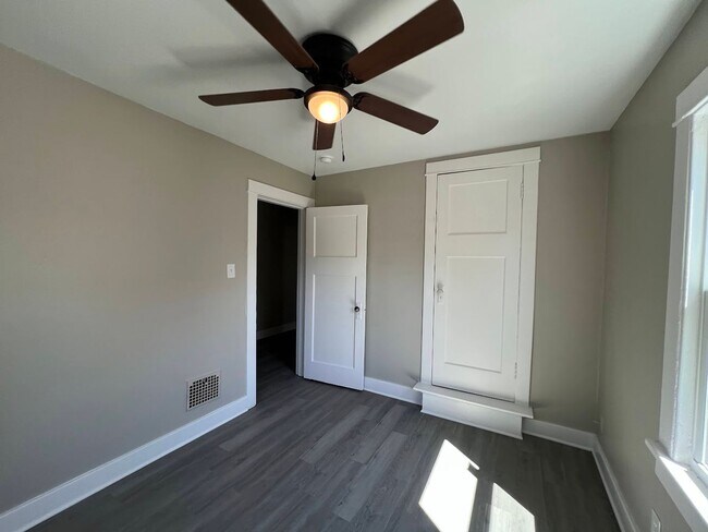 Foto del edificio - MCM - 408-410 Pleasant St.