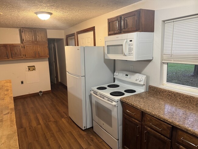 Foto del edificio - 608 Brevard St