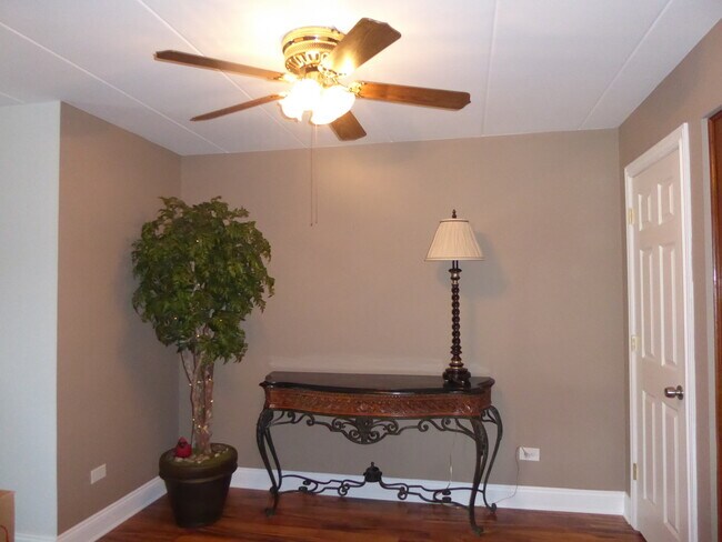 Foto del edificio - 15333 TREETOP Dr