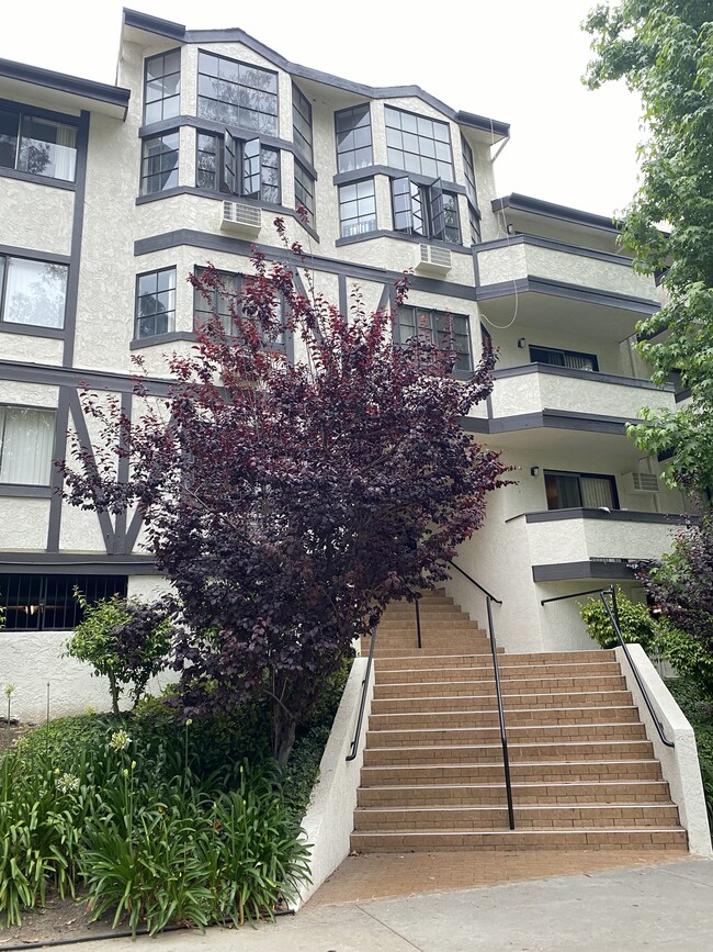 Foto del edificio - Diamond Head Apartments