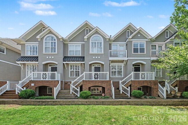 Foto del edificio - 807 Clarkson Mill Ct