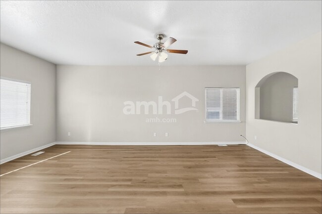 Building Photo - 294 Rocky Creek Way