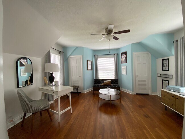 Foto del edificio - 693 N 23rd St