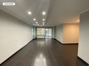 Building Photo - 159 W 53rd St