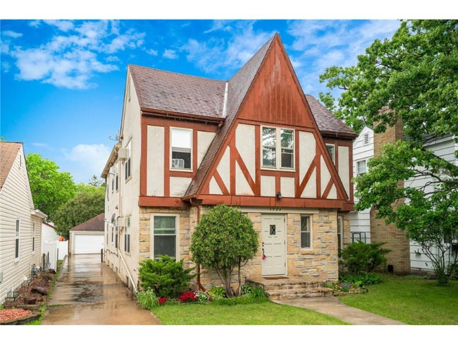 Building Photo - 4904 S 28th Ave
