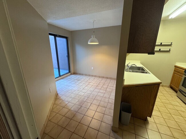 Photo - 156 Kelton St., Apartment
