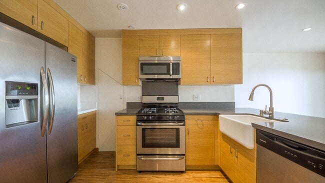 Building Photo - Valley View Apartments