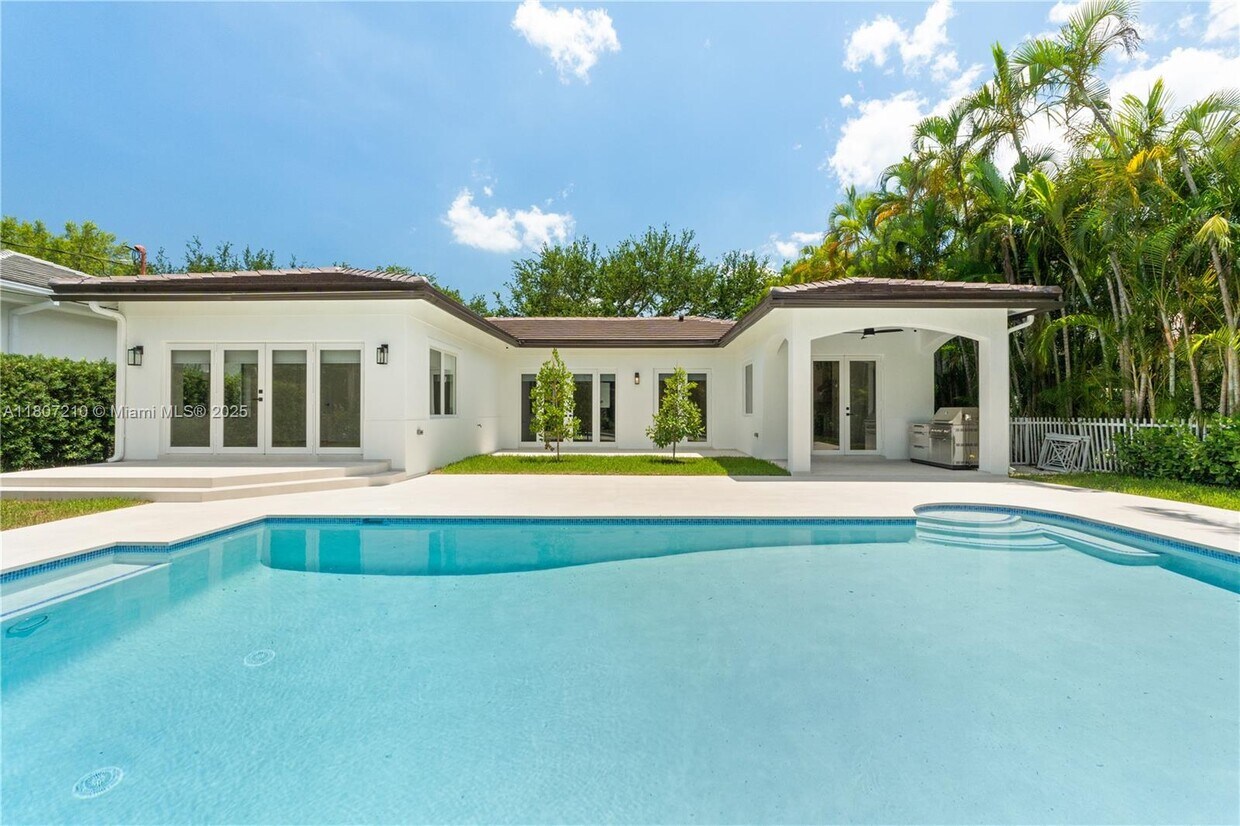 Foto principal - 1213 Andora Ave