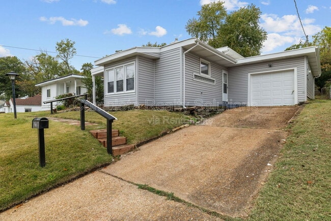 Foto del edificio - 1821 Korando Ave