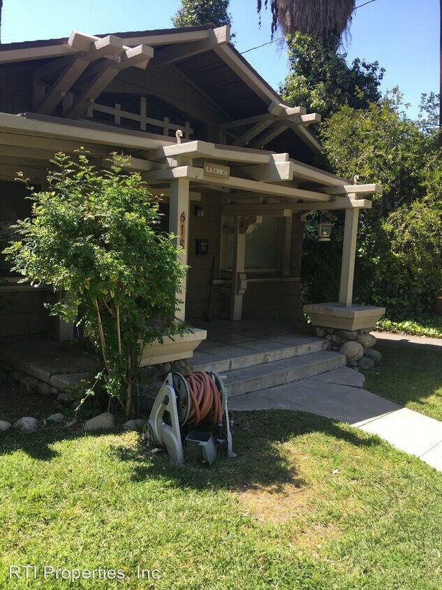 Primary Photo - 608-634 W Olive Ave