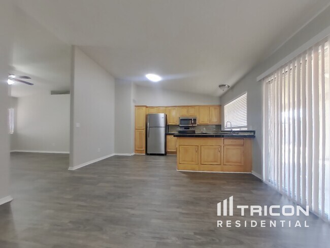 Foto del edificio - 9343 W Mission Ln