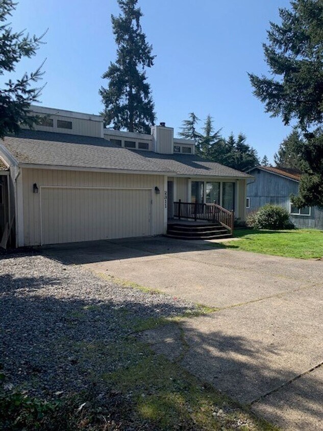 Primary Photo - Custom, Vintage 4BD Salmon Creek Home!