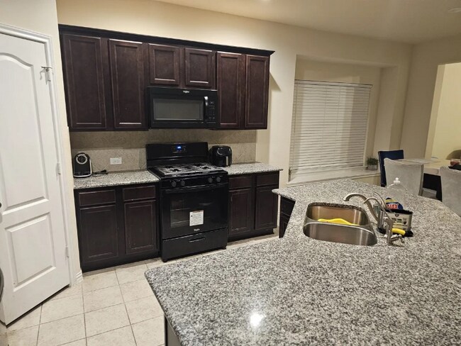 Foto del edificio - 4803 S Richwood Dr