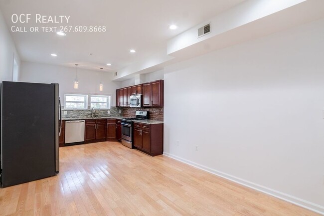 Foto del edificio - Stunning Three Bed Apartment in Point Breeze