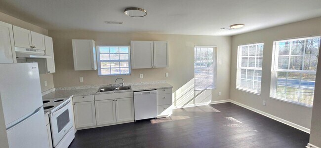 Foto del edificio - 707 Inspire Ave