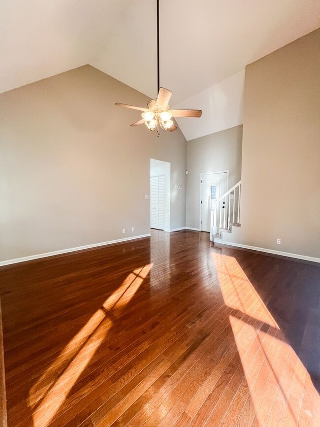 Foto del edificio - Beautiful Single-Family Home! Bonus Room, ...
