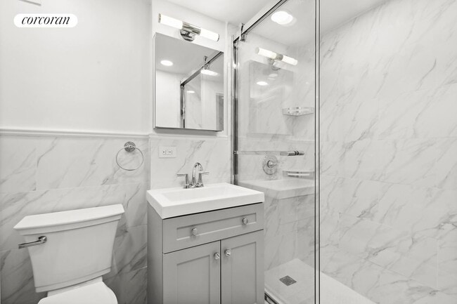 Building Photo - 136 E 76th St